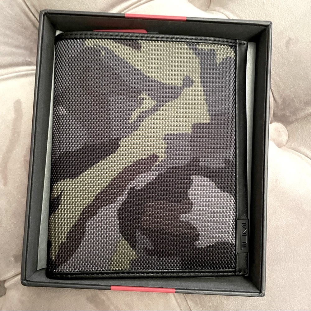 Tumi camo passport case/wallet.  New with tags
